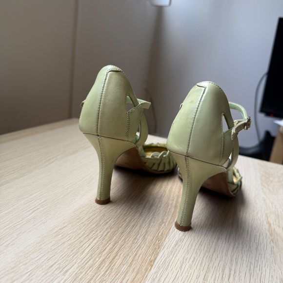 Vintage Green Leather Heels by Nine West - Picture 6 of 9